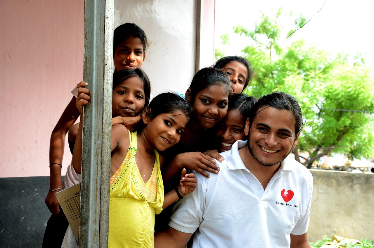 children volunteer